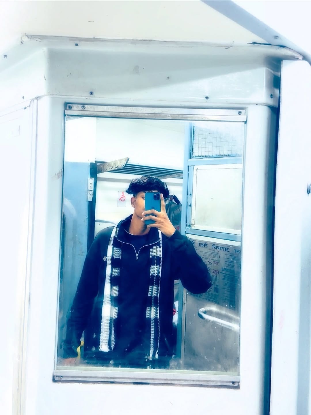 Post 8 by संतोष ⚜️🚩 on Instagram (carousel)