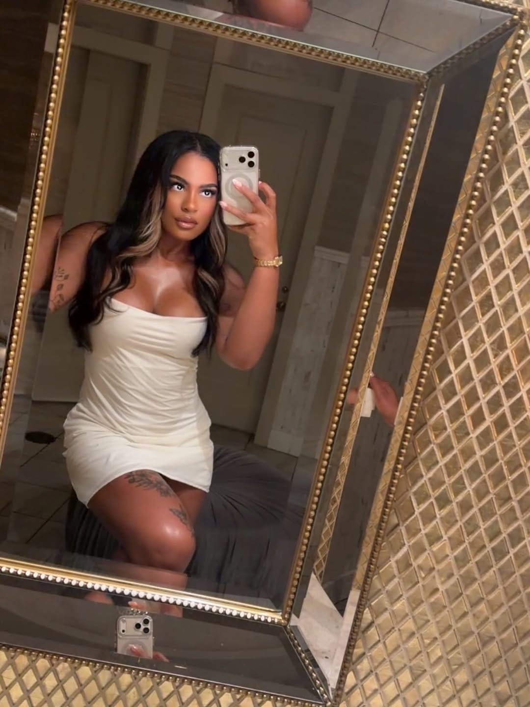 Post 1 by NICOLE 🇩🇴🇧🇷 on Instagram (carousel)