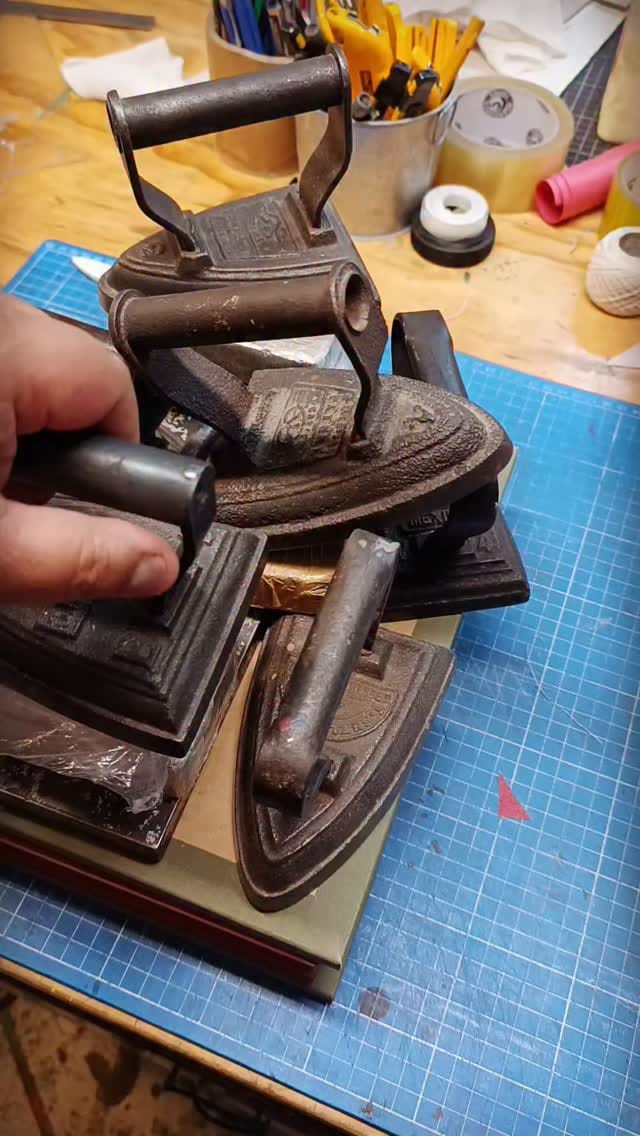 Post 3 by Ombligo del Libro on Instagram (video)