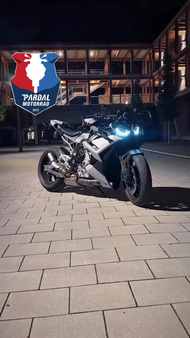 Post 3 by Especializada BMW Motorrad on Instagram (video)