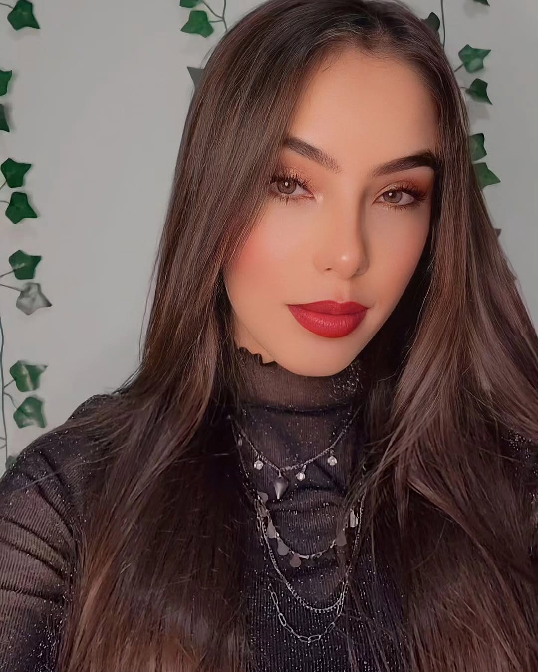 Post 10 by Taynara Salvatore on Instagram (image)