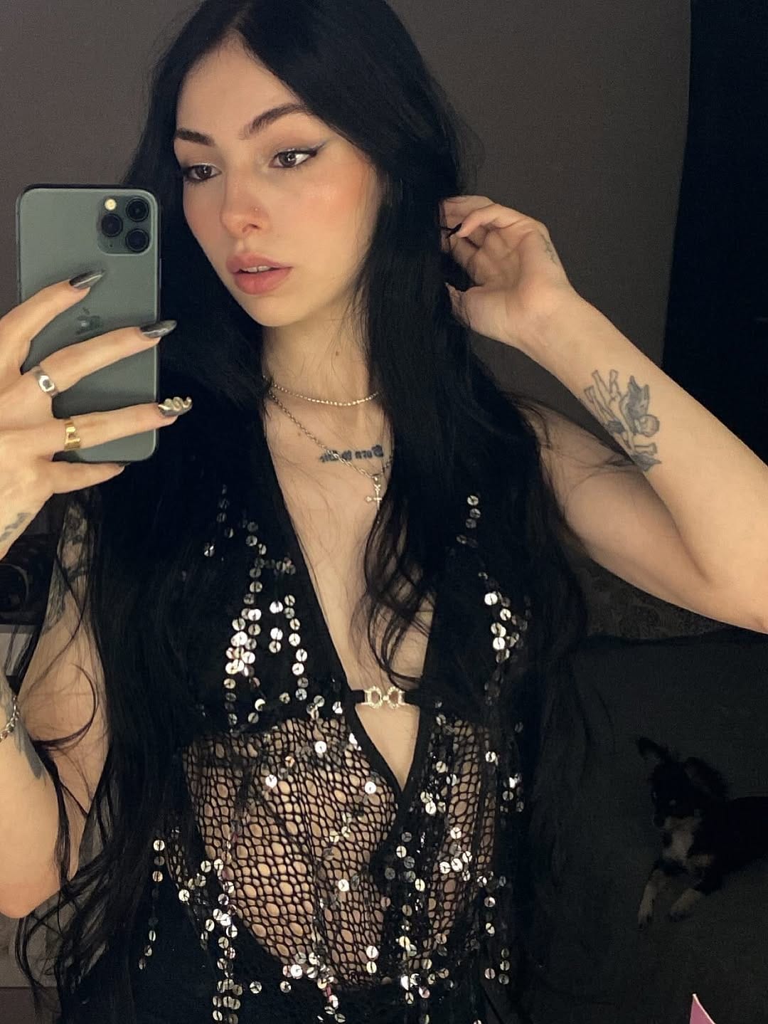 Post 9 by su on Instagram (carousel)