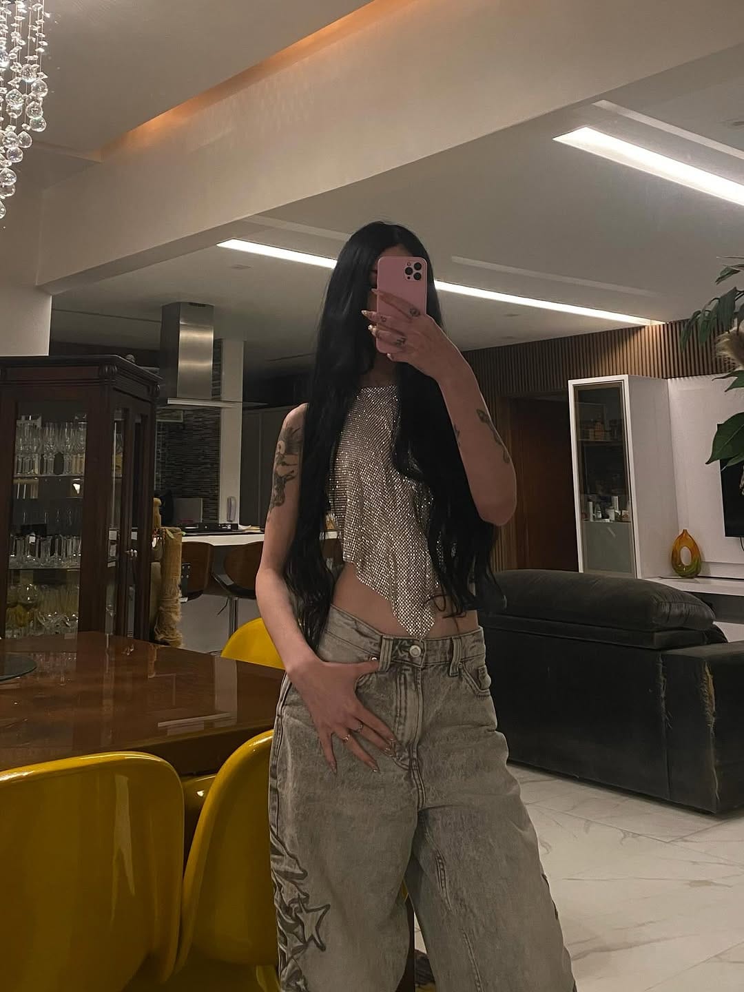 Post 6 by su on Instagram (carousel)