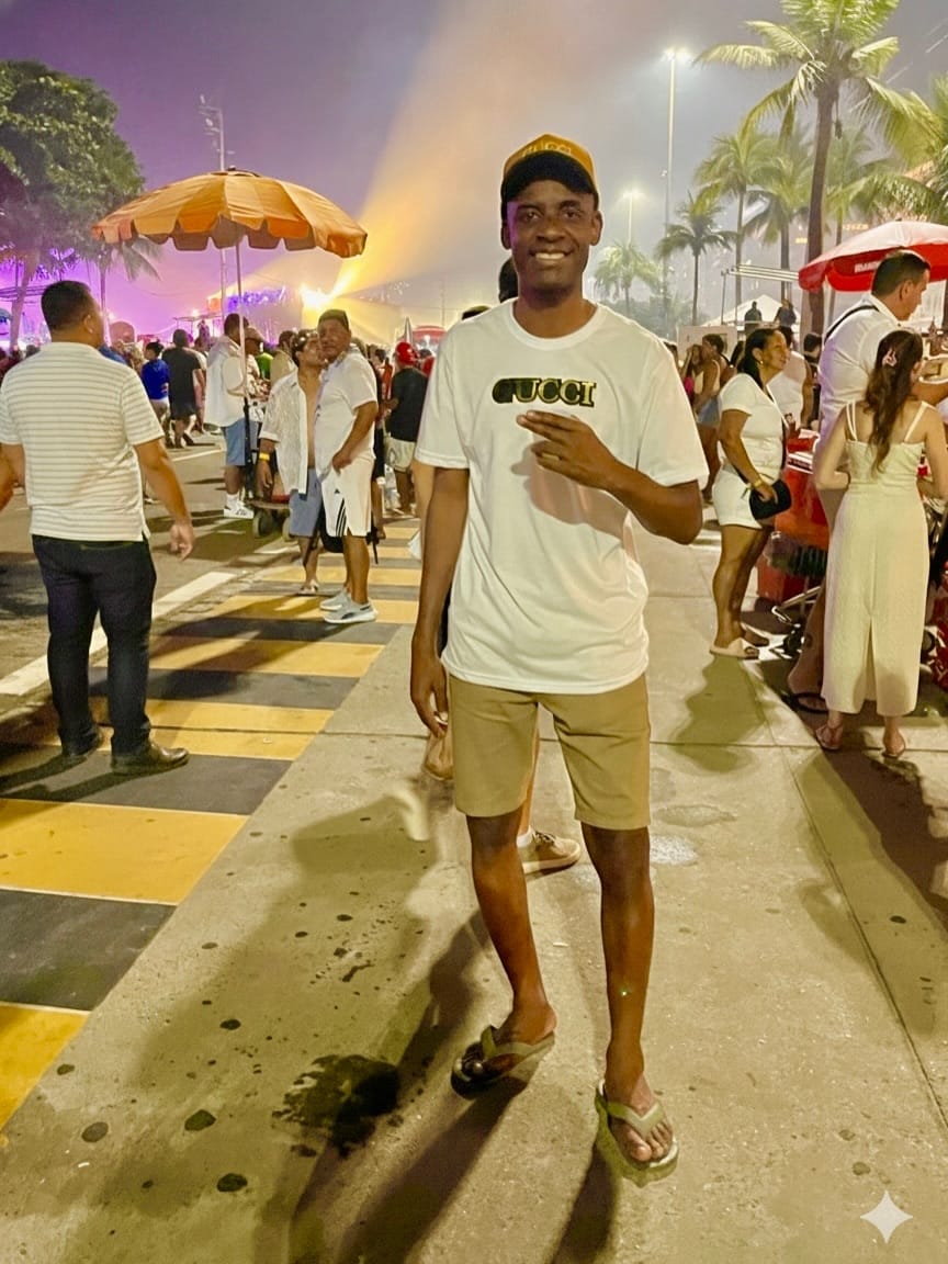 Post 9 by 𝑨𝒏𝒅𝒓𝒆 𝑪𝒆𝒄𝒊𝒍𝒊𝒐 on Instagram (carousel)