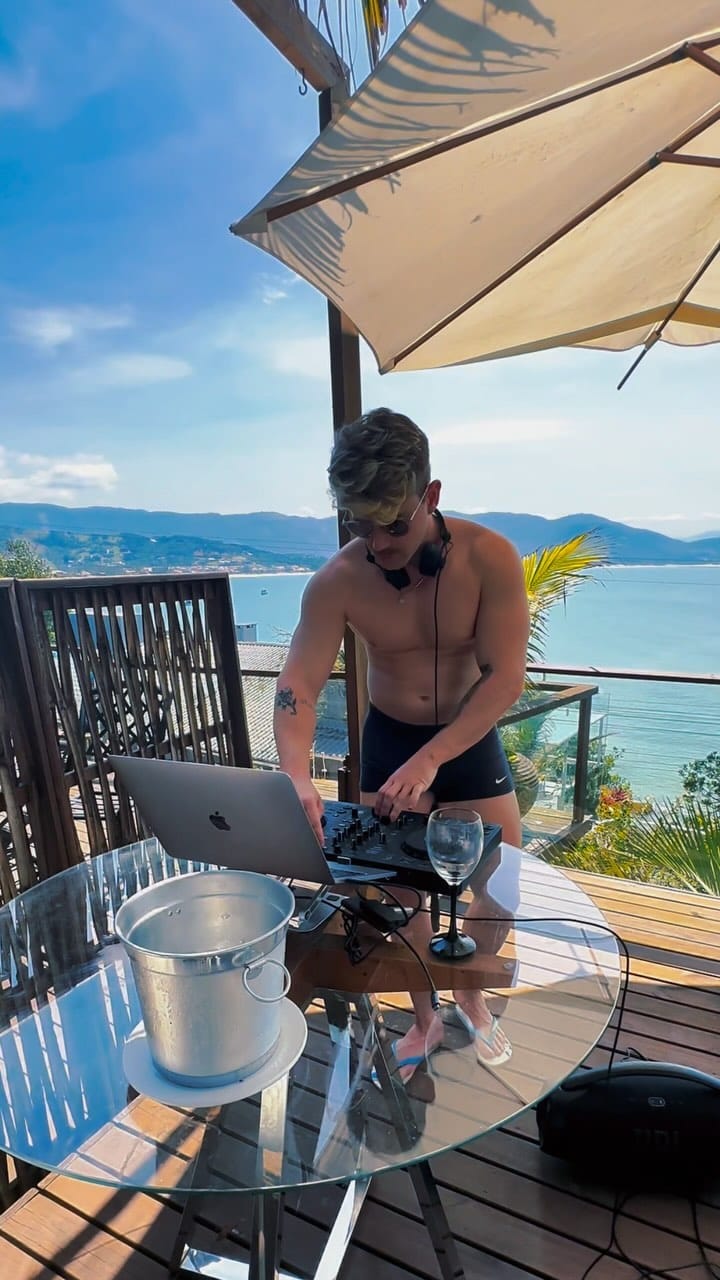 Post 4 by Jefferson Baggio on Instagram (video)