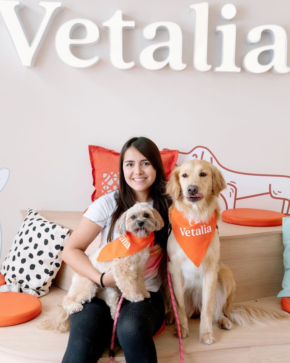 Post 5 by Vetalia Hospital Veterinario on Instagram (carousel)