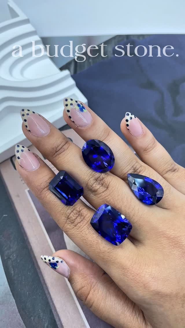 Post 5 by ATIYA GEMS on Instagram (video)