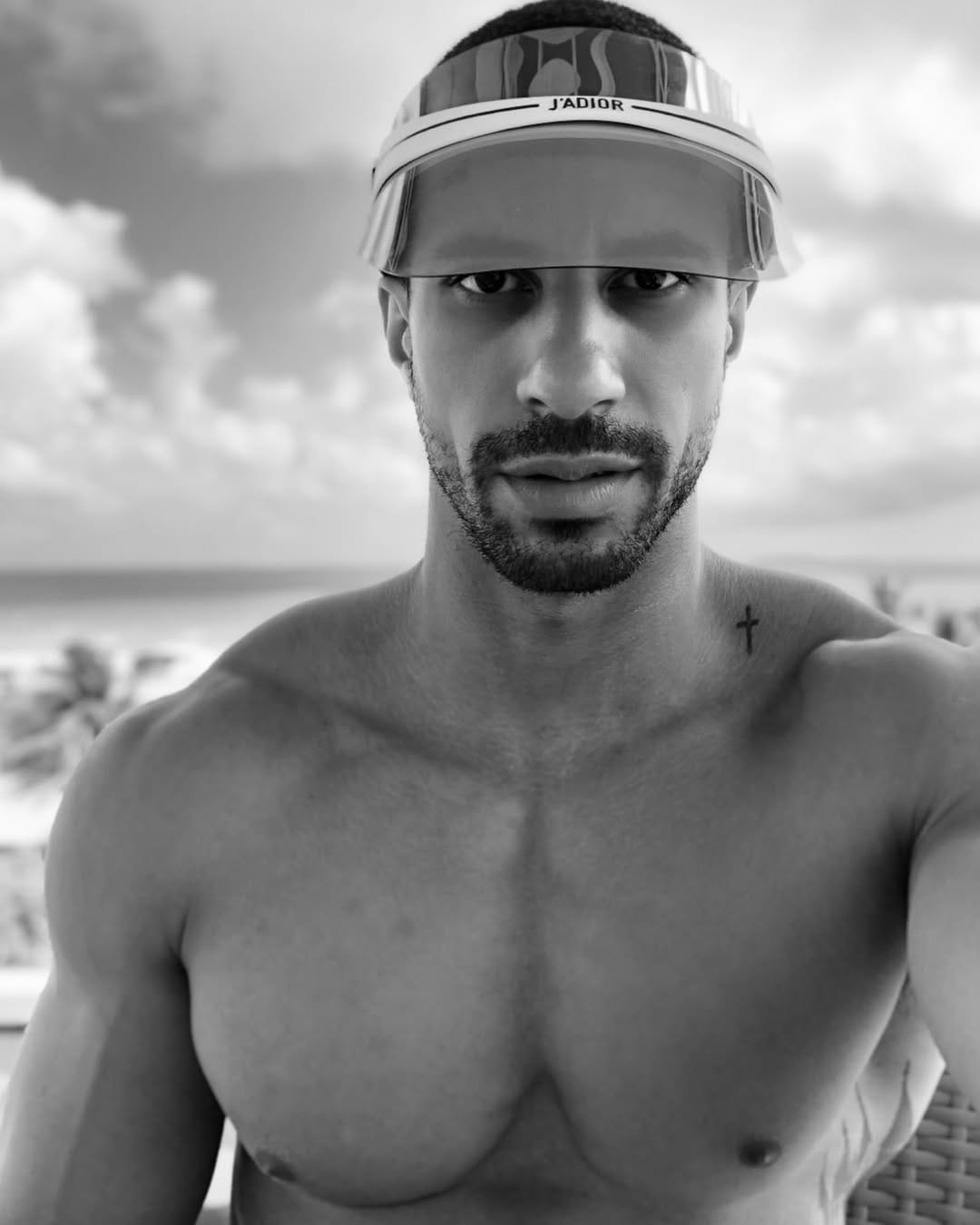 Post 3 by Glaucio Mello on Instagram (image)