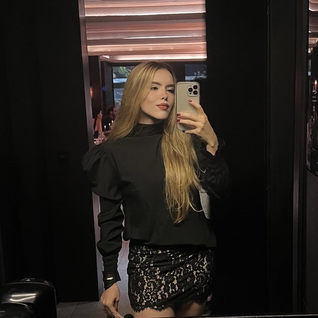 Post 1 by Isabella Cardim on Instagram (image)