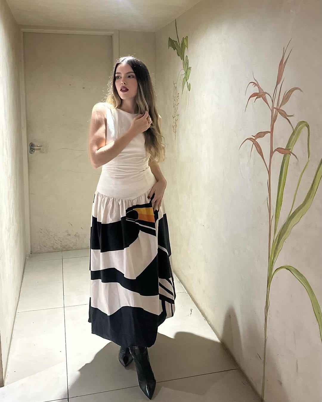 Post 10 by Isabella Cardim on Instagram (carousel)