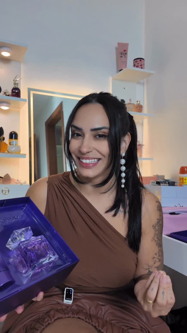 Post 8 by Juliana Alexandria | Dicas de Perfumaria on Instagram (video)