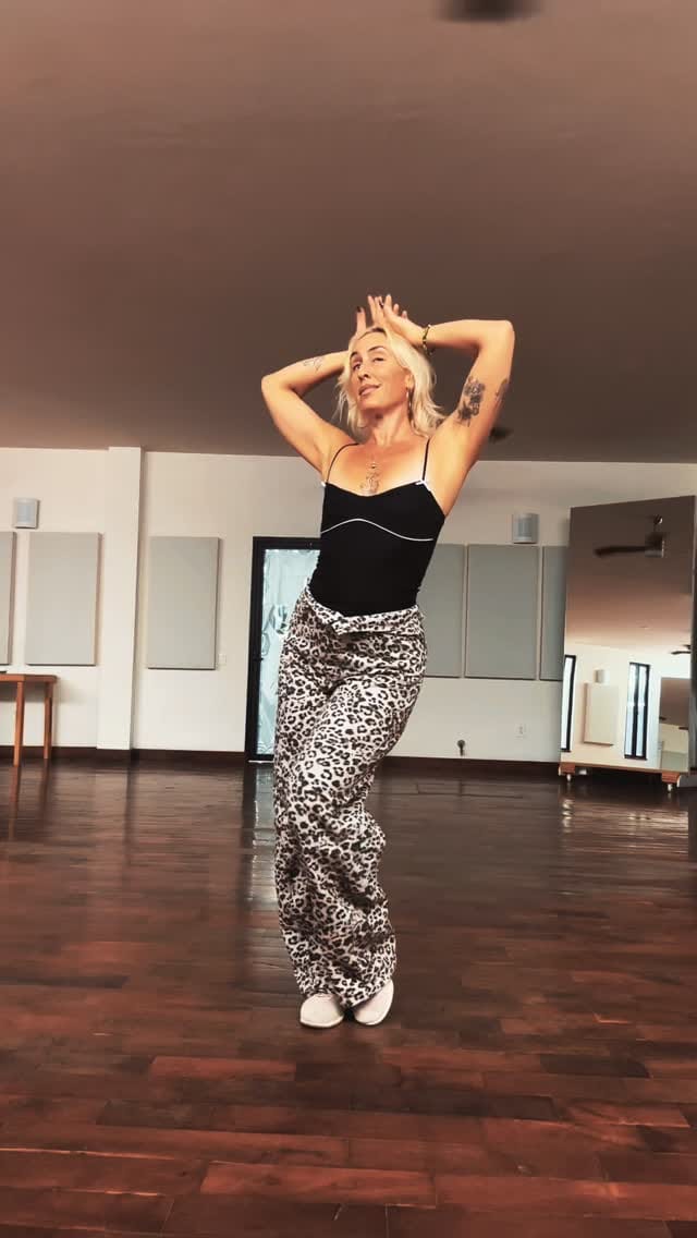 Post 4 by Tara Cassone Weinberg on Instagram (video)