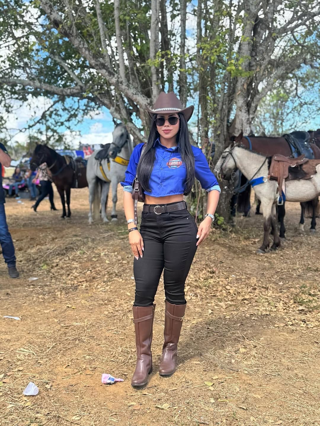 Post 10 by vanessa lira on Instagram (carousel)
