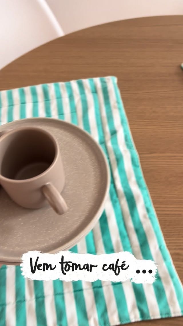 Post 6 by Ana Carolina Trajano on Instagram (video)