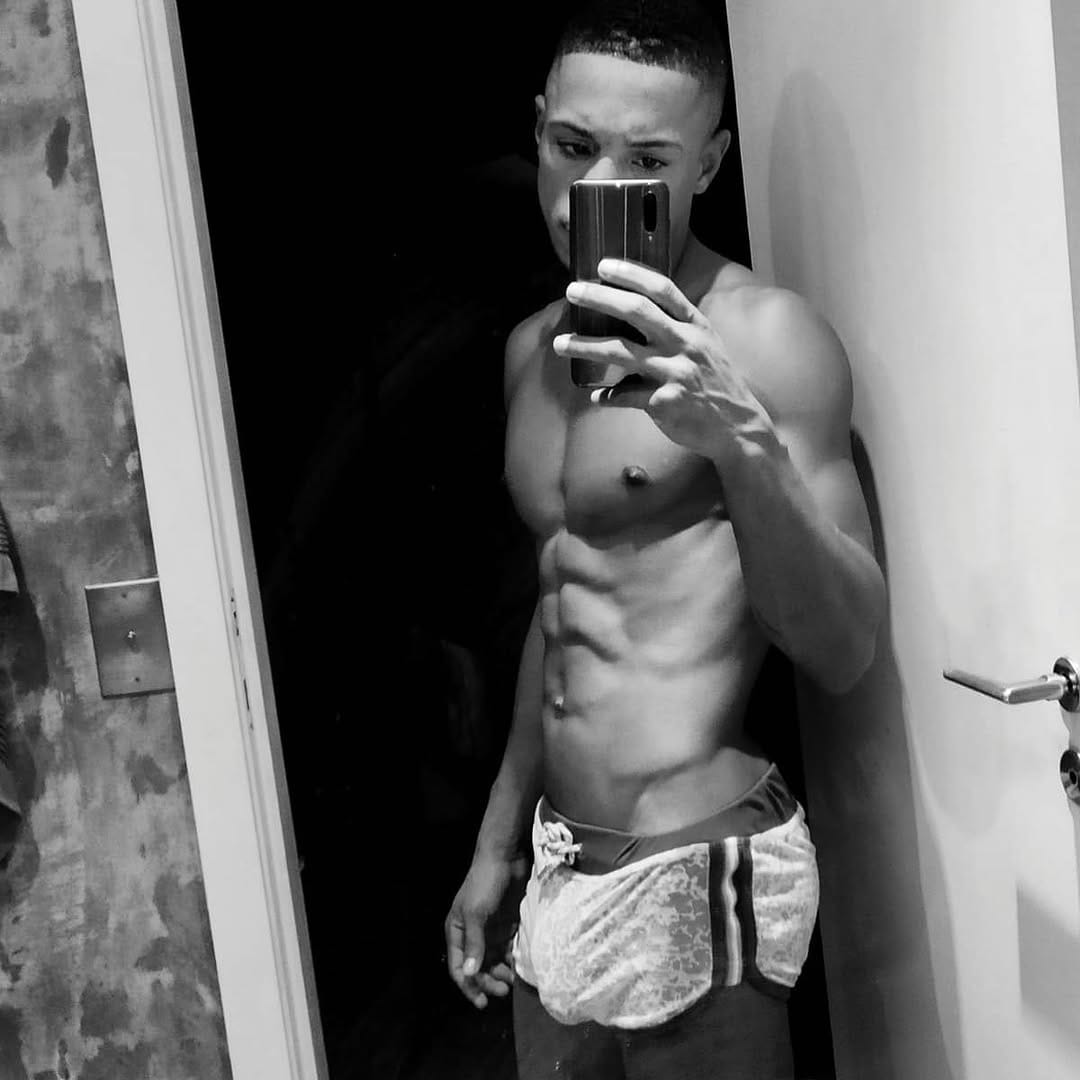 Post 3 by Victor Oliveira👑🍀 on Instagram (image)