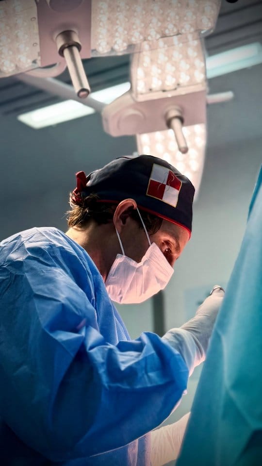 Post 3 by Dr Thiago Belfort - Cirurgião Plástico -Recife/PE on Instagram (video)