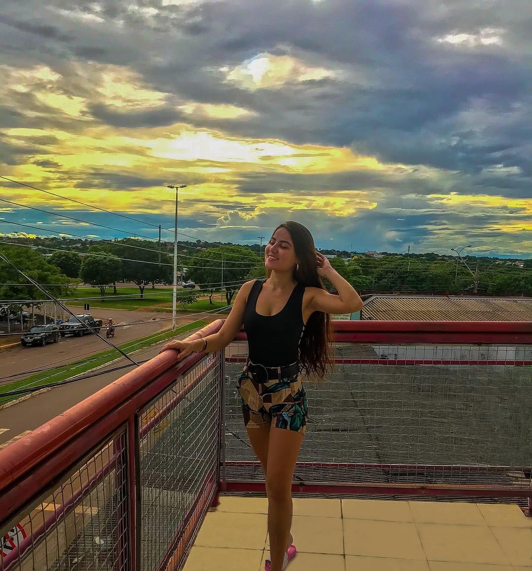 Post 6 by Helena Sevla on Instagram (image)