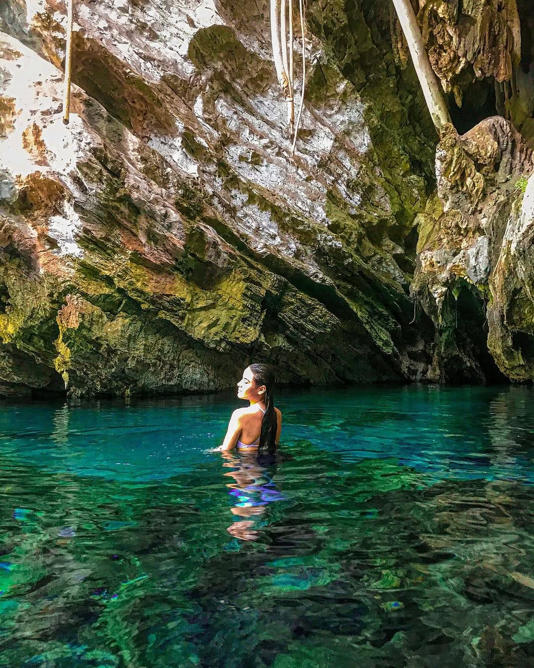 Post 8 by Helena Sevla on Instagram (image)