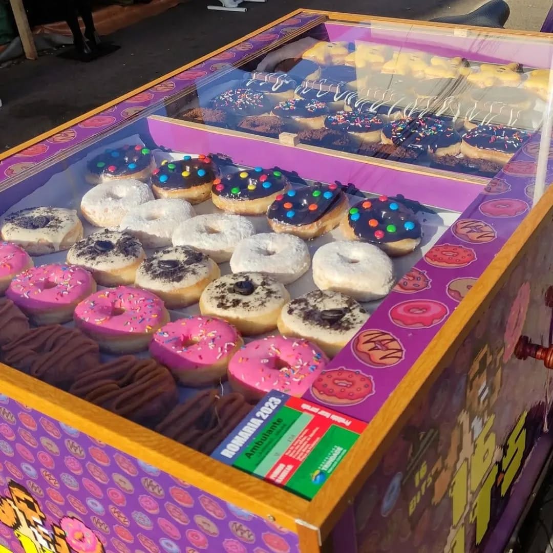 Post 8 by 16Bits on Instagram (carousel)