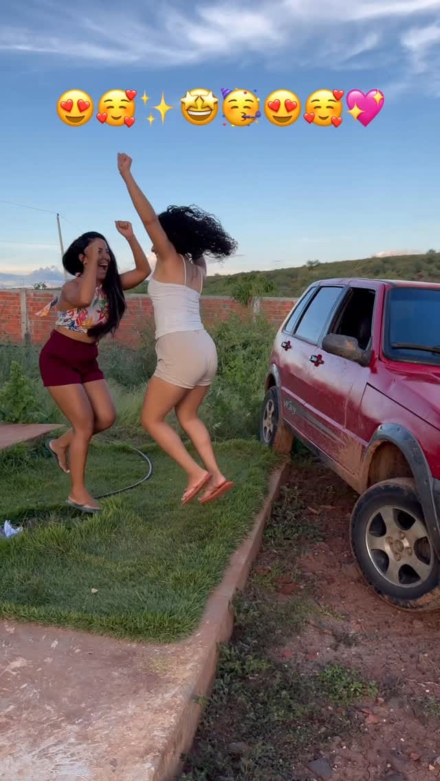 Post 9 by Rachel Pinho 💥 on Instagram (video)