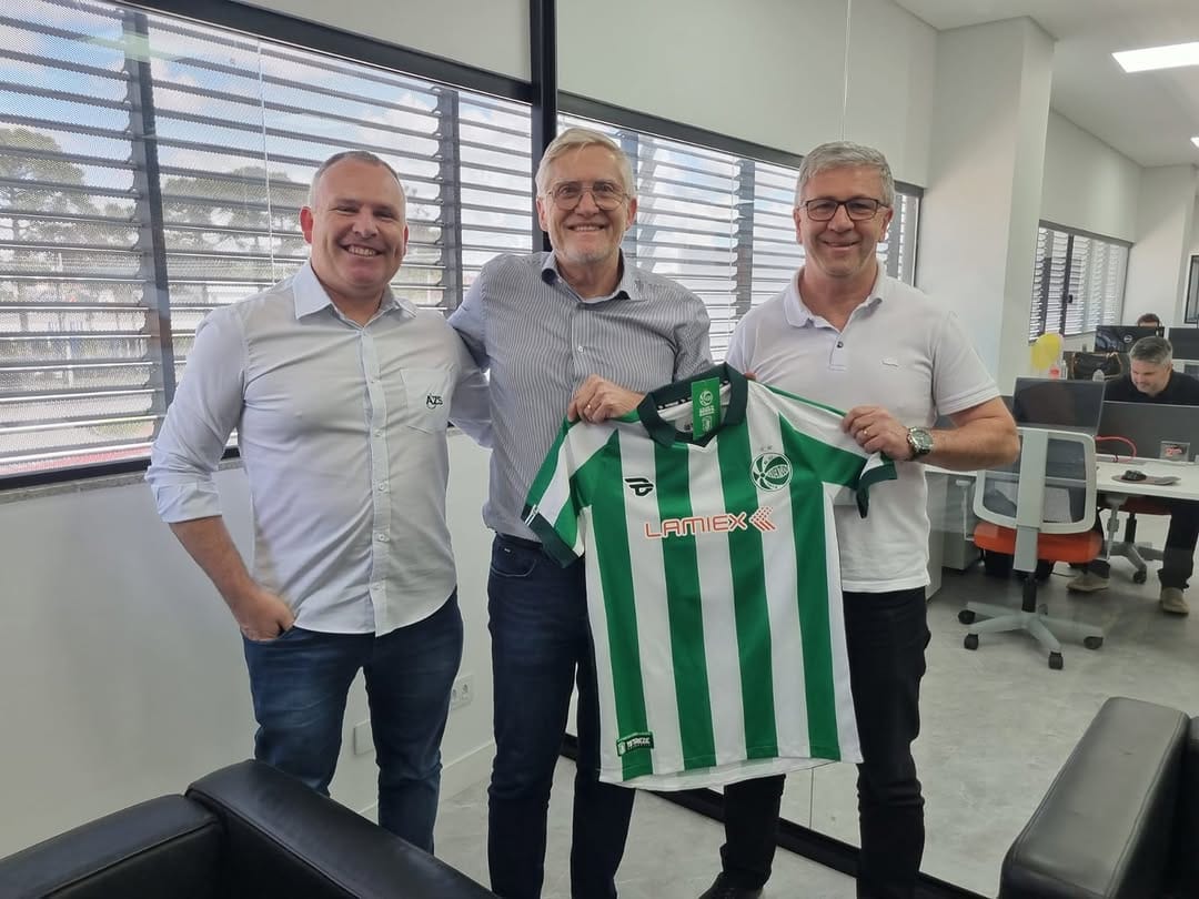 Post 5 by Escola de Futebol do Juventude on Instagram (image)