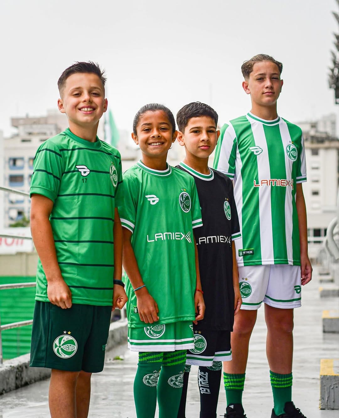 Post 7 by Escola de Futebol do Juventude on Instagram (carousel)