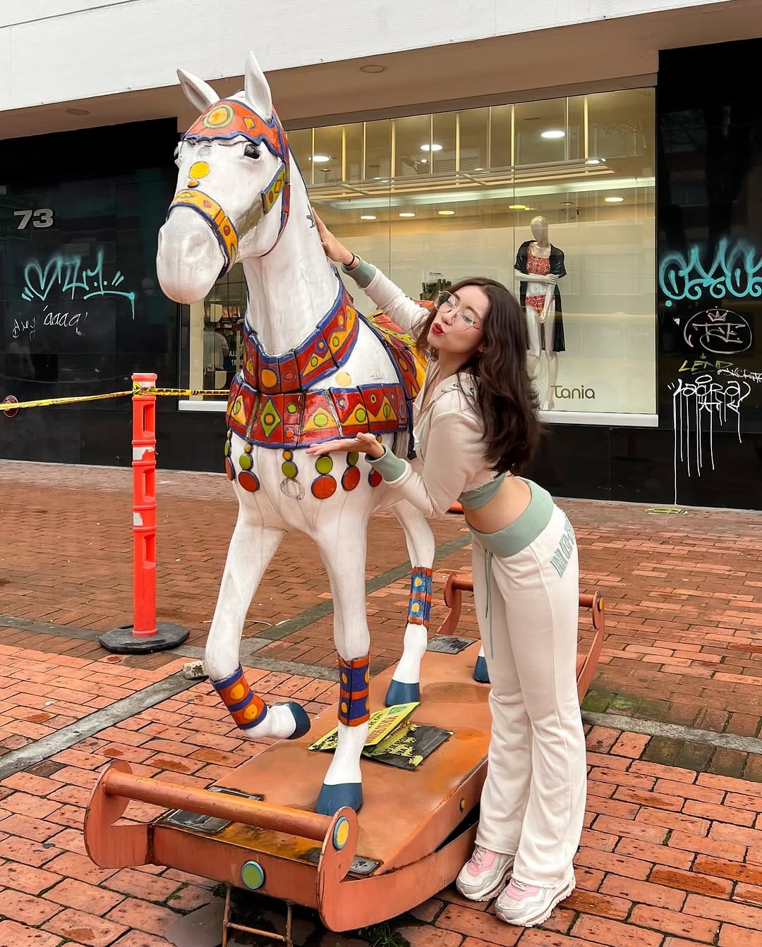Post 7 by P a u on Instagram (carousel)