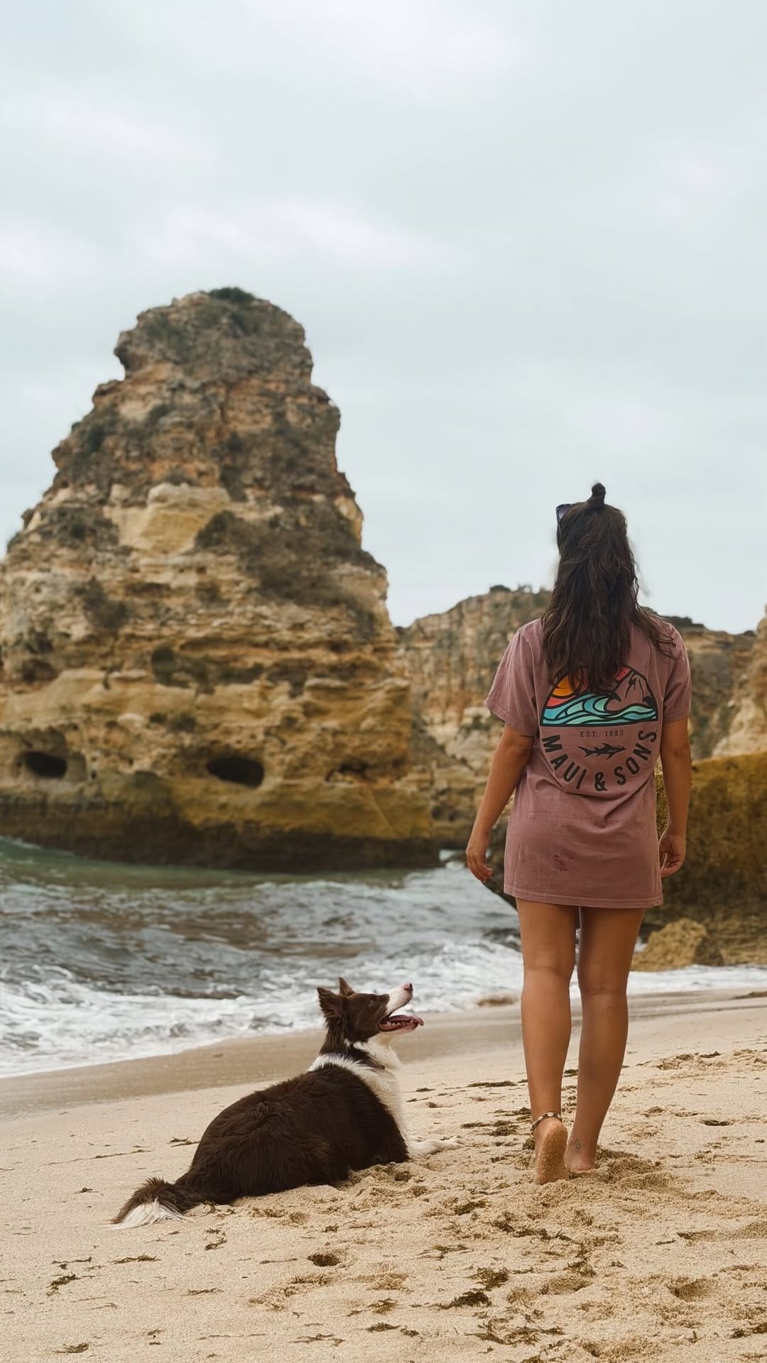 Post 3 by Marina & Maui on Instagram (video)