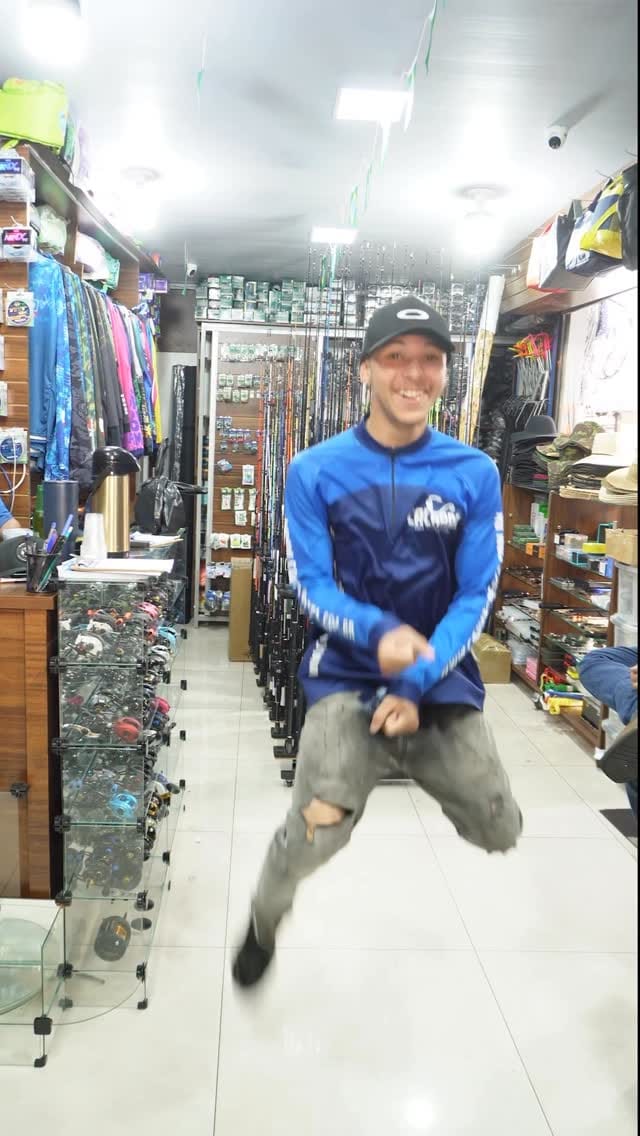 Post 1 by CACHARA PESCA E CAMPING on Instagram (video)