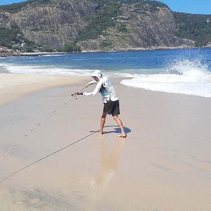 Post 9 by Pesca de praia on Instagram (video)