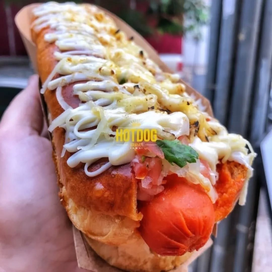 Post 3 by Hot Dog Gourmet on Instagram (image)