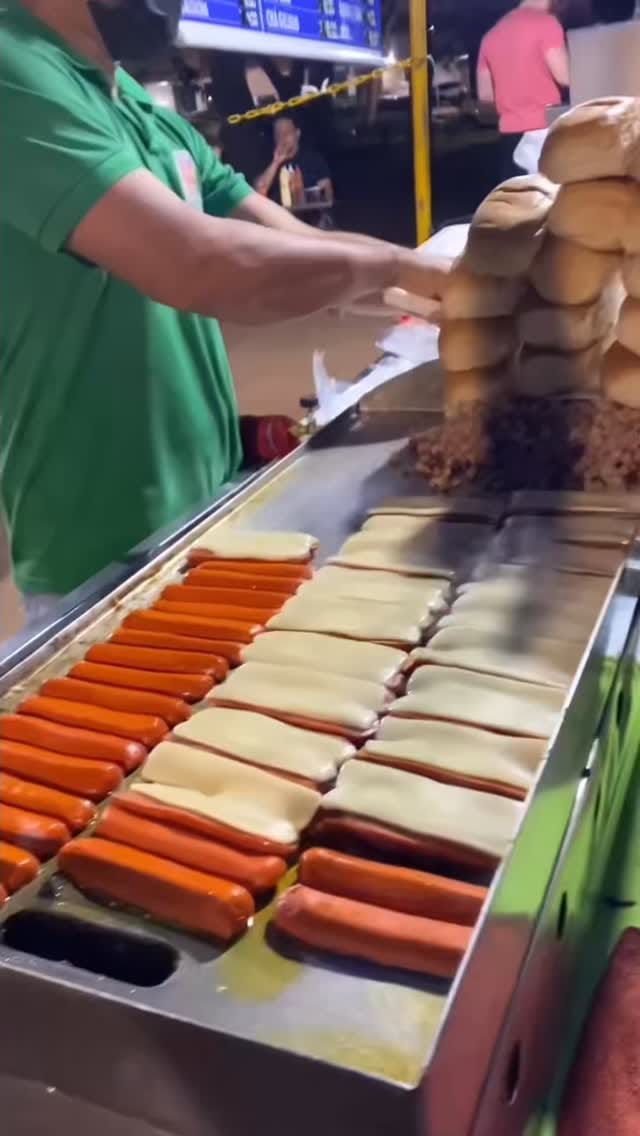 Post 4 by Dog do Baixinho on Instagram (video)