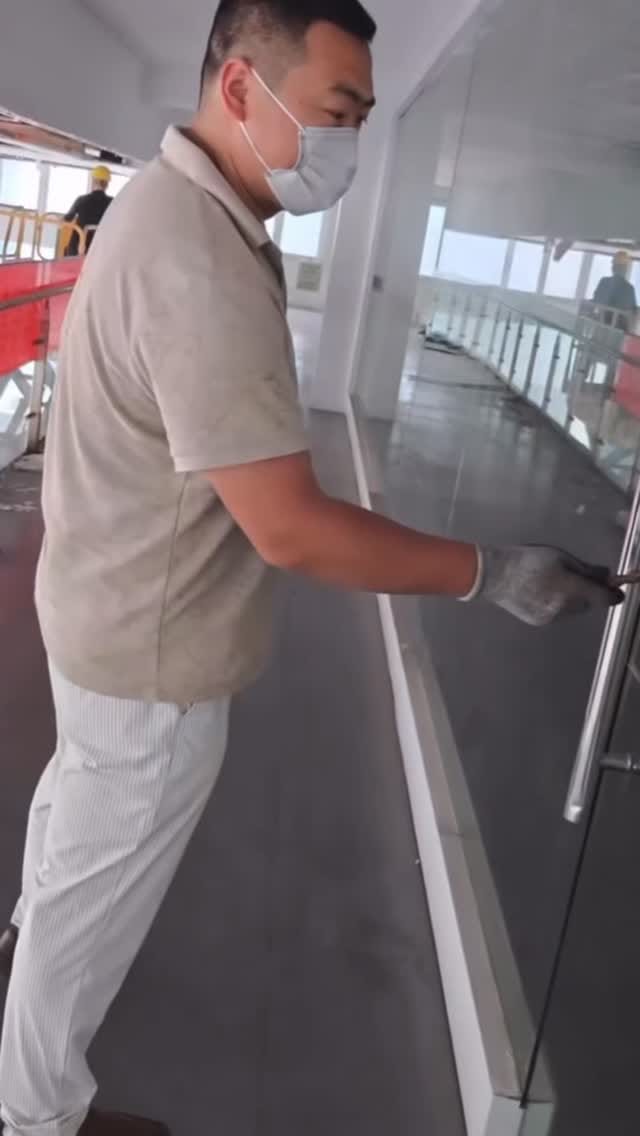 Post 8 by Moises Gama on Instagram (video)