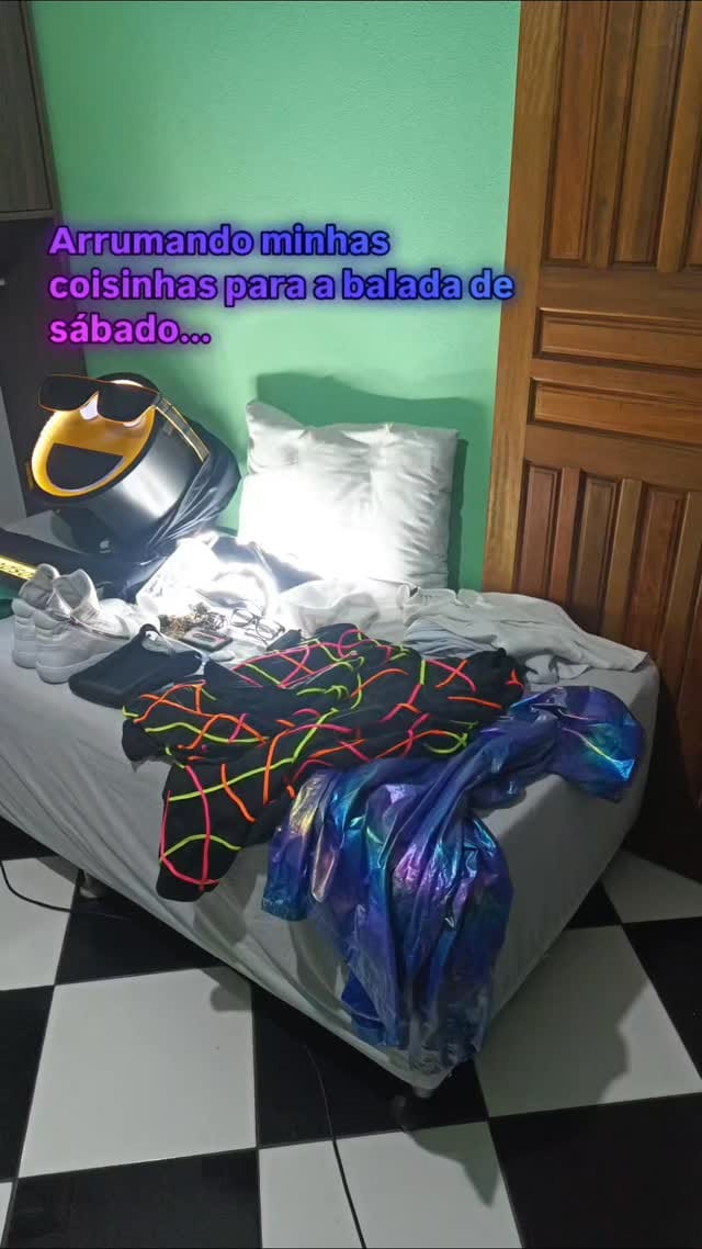 Post 2 by Moises Gama on Instagram (video)