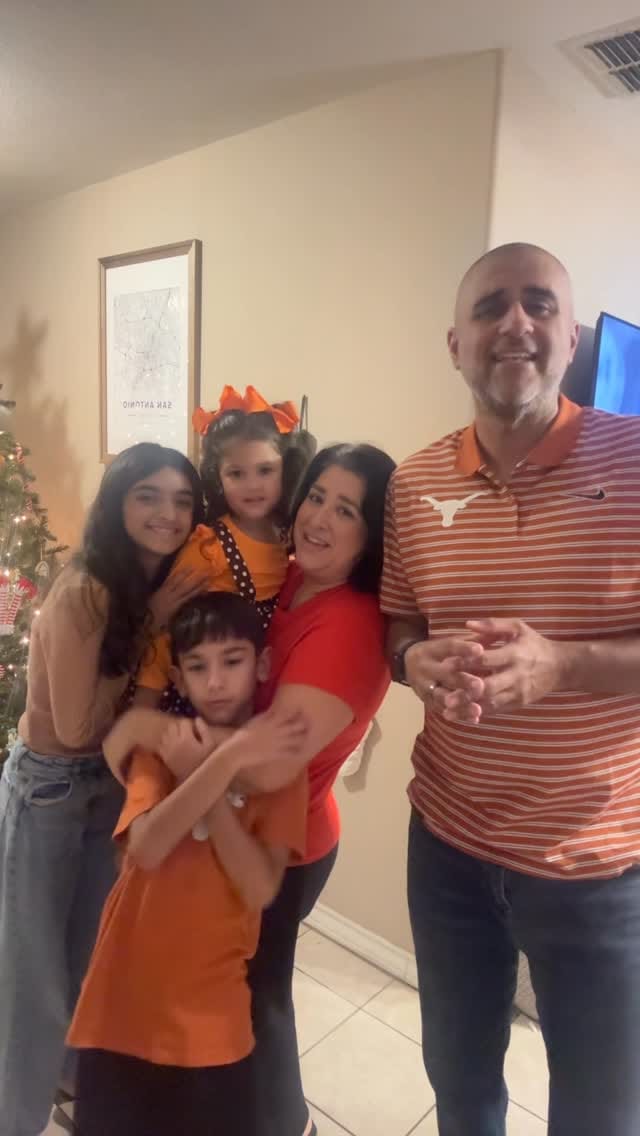 Post 5 by Valerie Santos on Instagram (video)