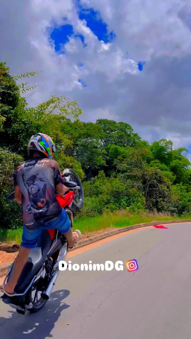 Post 7 by @dionim_dg on Instagram (video)