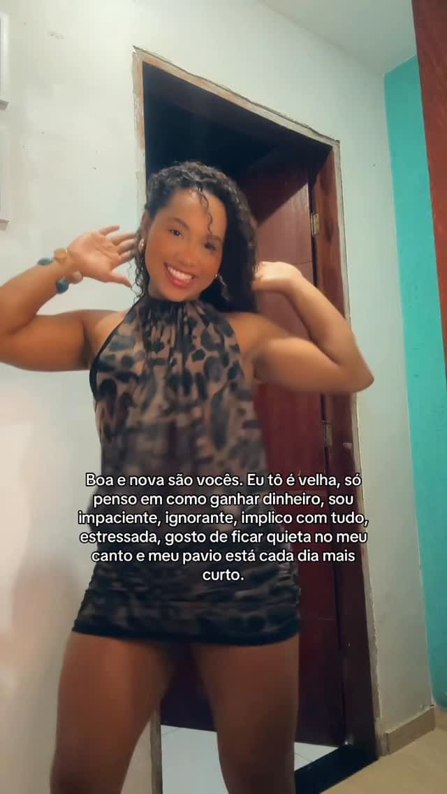 Post 3 by Júlia Pierre on Instagram (video)