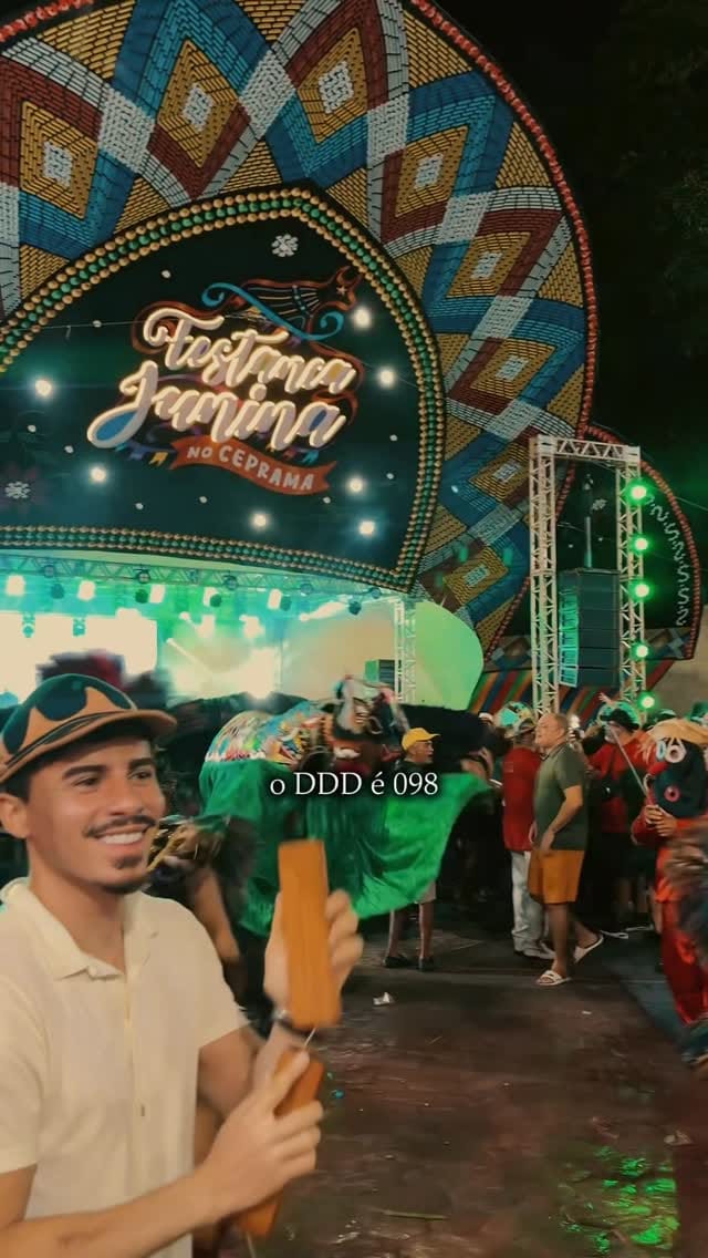 Post 3 by Tôin on Instagram (video)