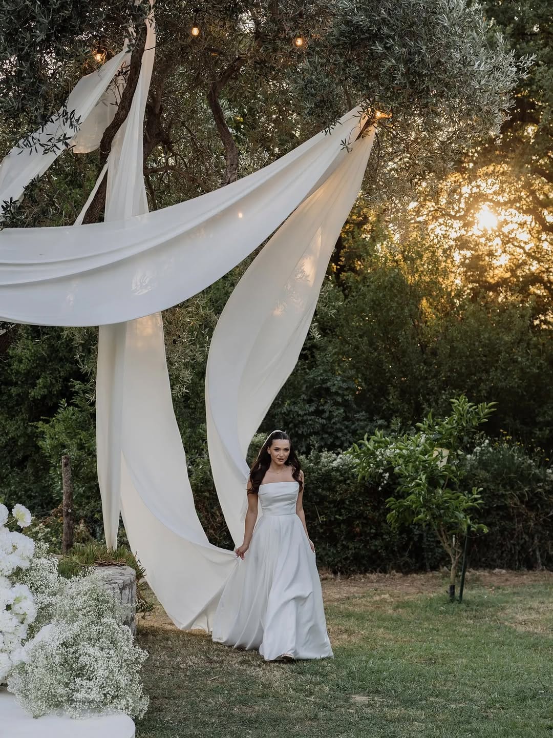Post 6 by WEDDING PHOTOGRAPHER MONTENEGRO • ITALY • FRANCE • CROATIA on Instagram (carousel)