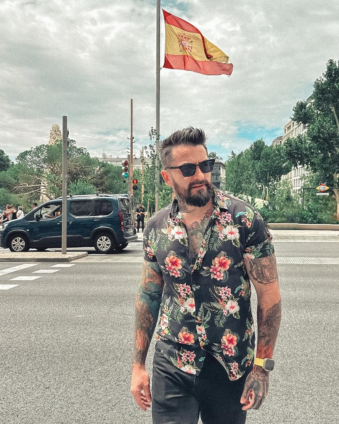 Post 10 by Flávio Ferrari on Instagram (carousel)