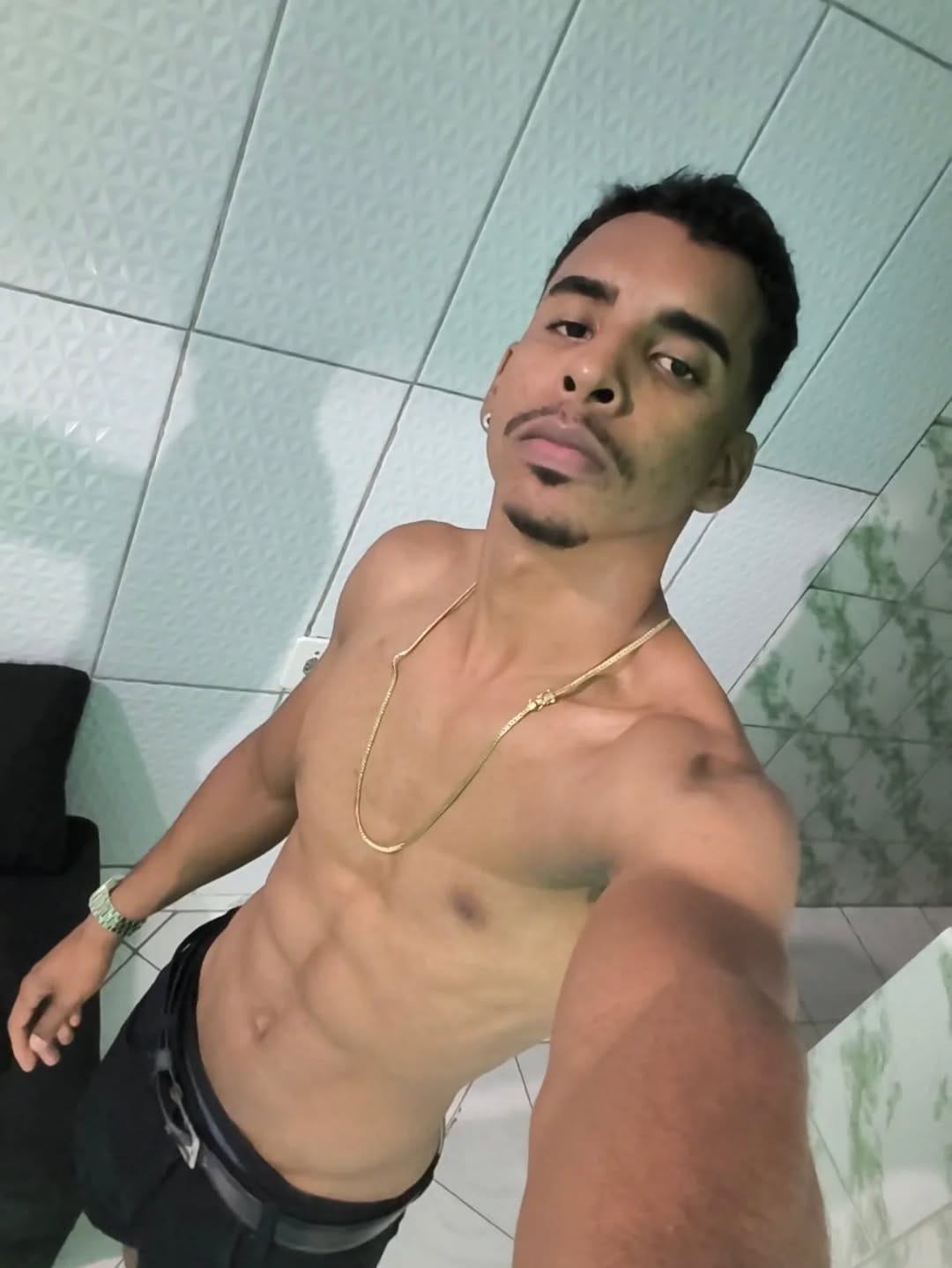 Post 6 by Gui Silva on Instagram (carousel)