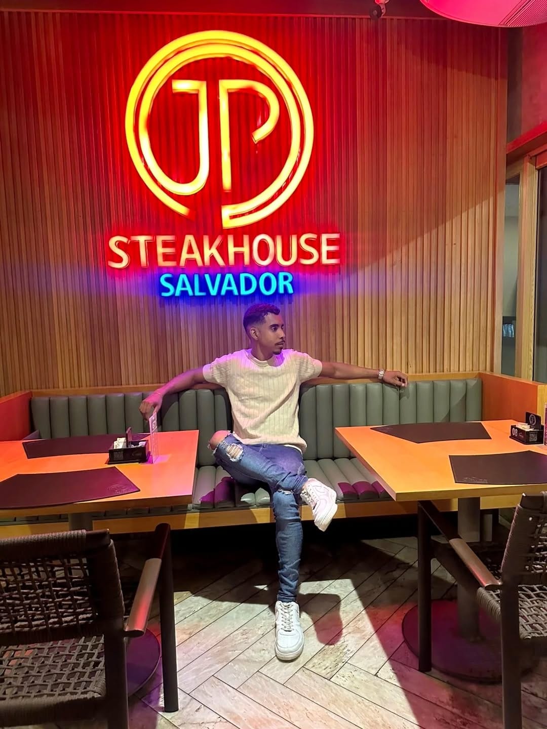 Post 3 by Gui Silva on Instagram (carousel)