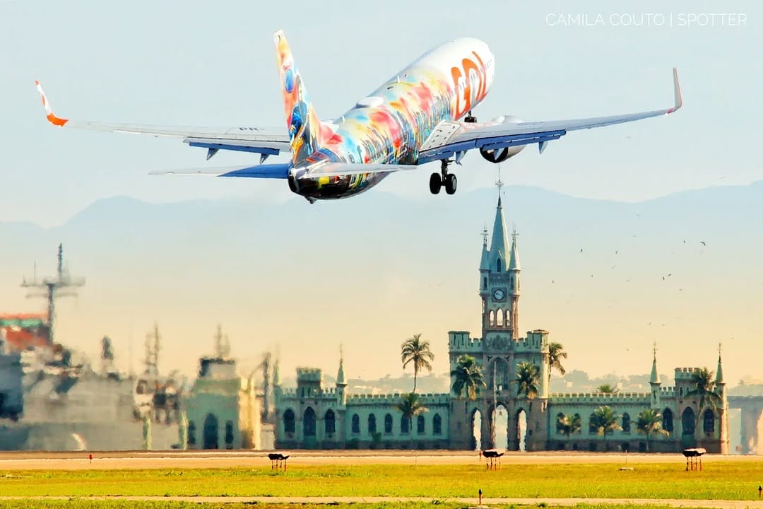 Post 10 by CAMILA COUTO | SPOTTER ✈️ on Instagram (image)