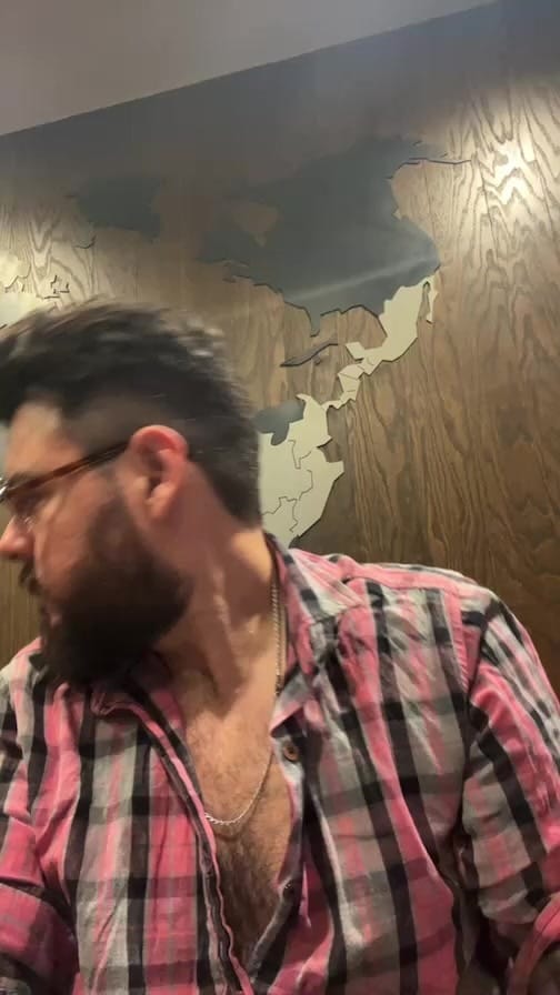 Post 3 by EFRÉN INGLÉS on Instagram (video)