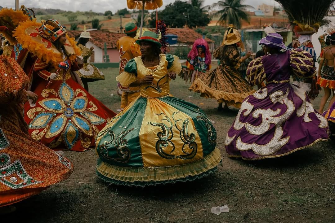 Post 9 by Brenda Alcântara on Instagram (carousel)
