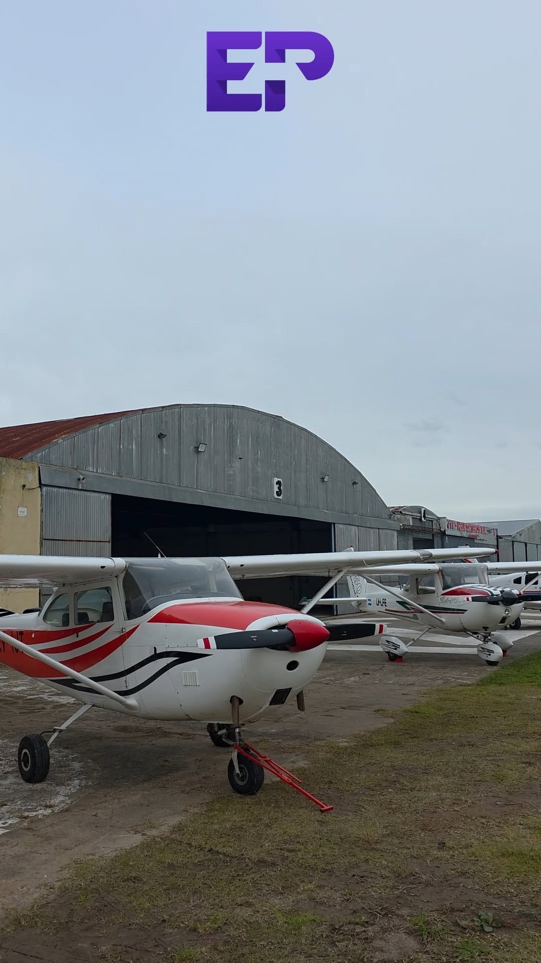 Post 8 by Aeroclub La Plata on Instagram (video)