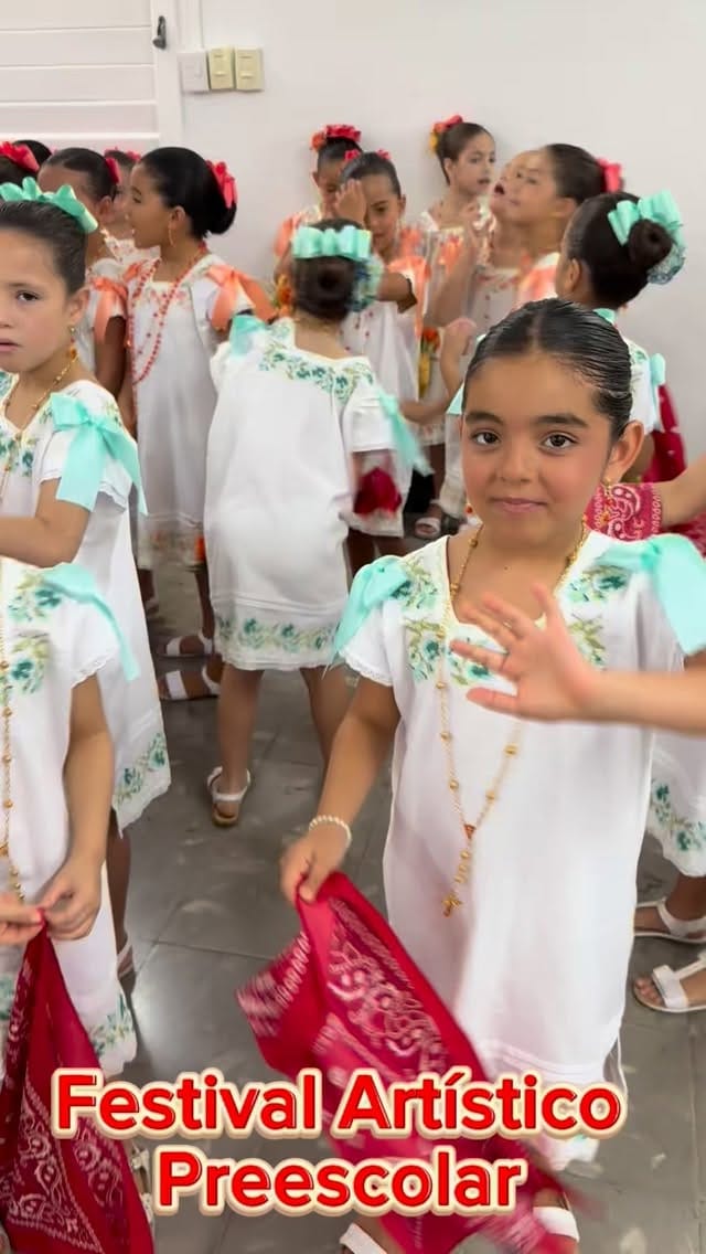 Post 6 by Colegio Mérida, A.C. on Instagram (video)