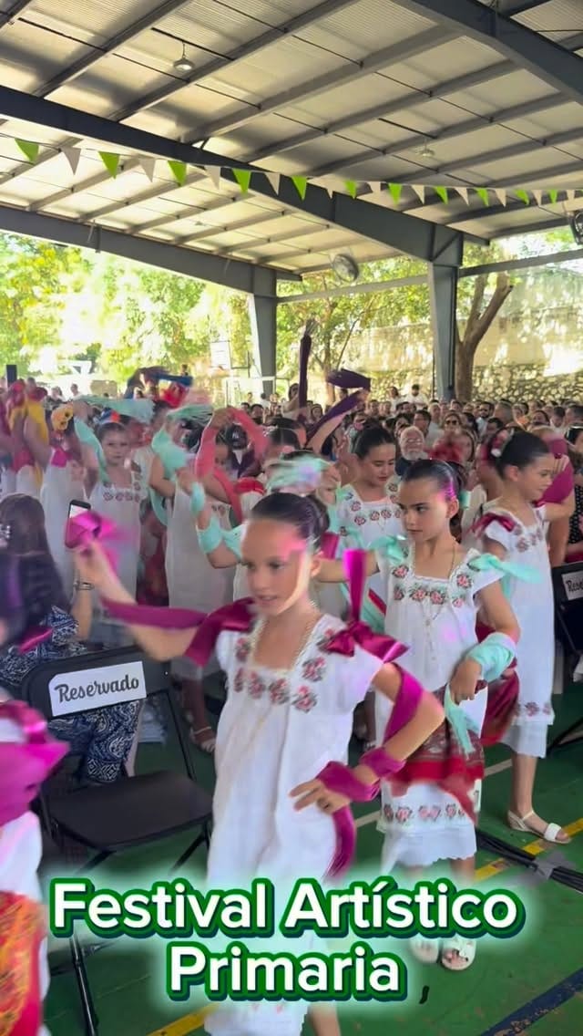 Post 2 by Colegio Mérida, A.C. on Instagram (video)