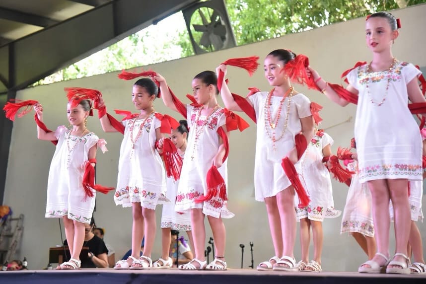 Post 4 by Colegio Mérida, A.C. on Instagram (carousel)