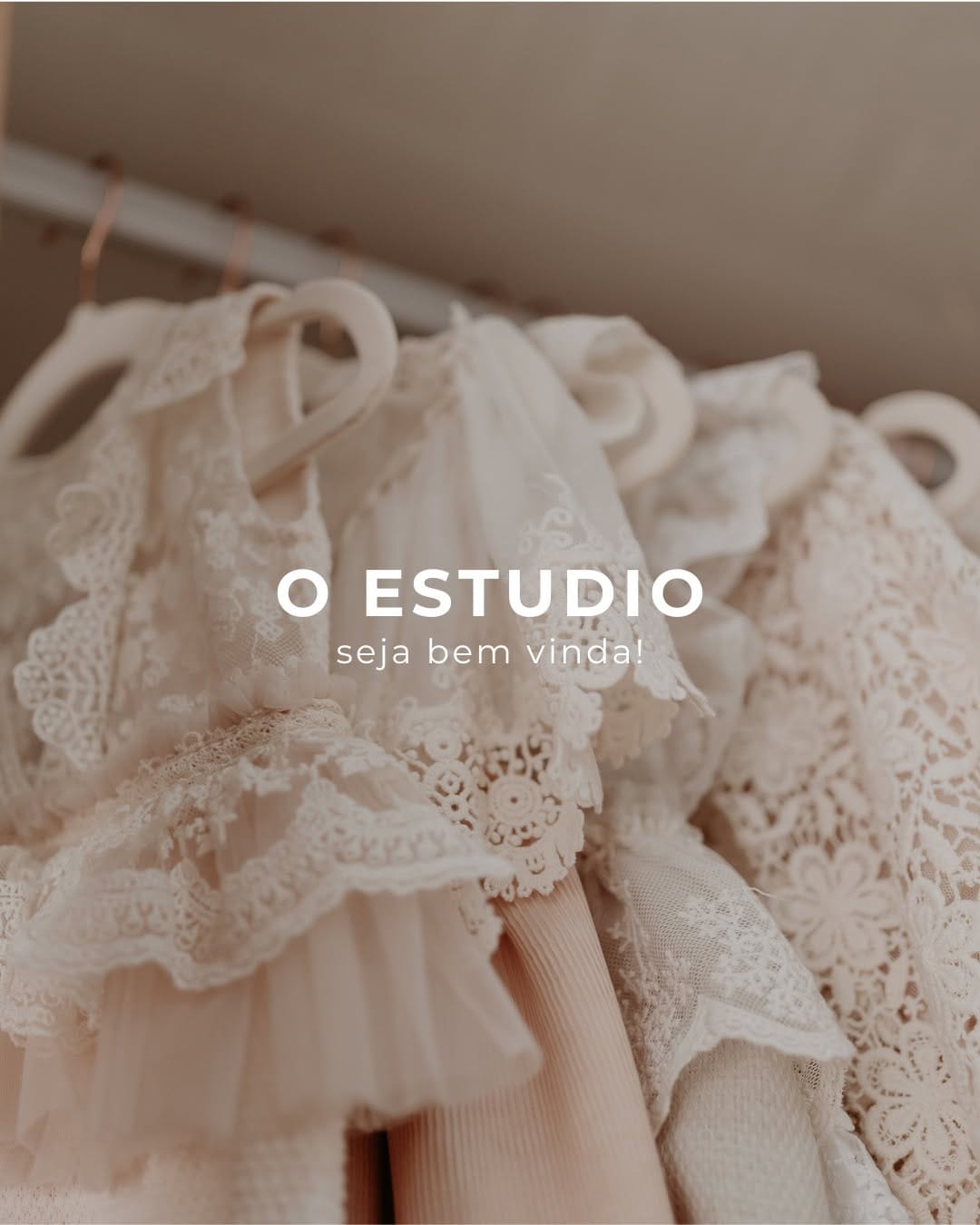 Post 9 by Jaqueline Venancio | Fotografa de Parto - SJC on Instagram (carousel)